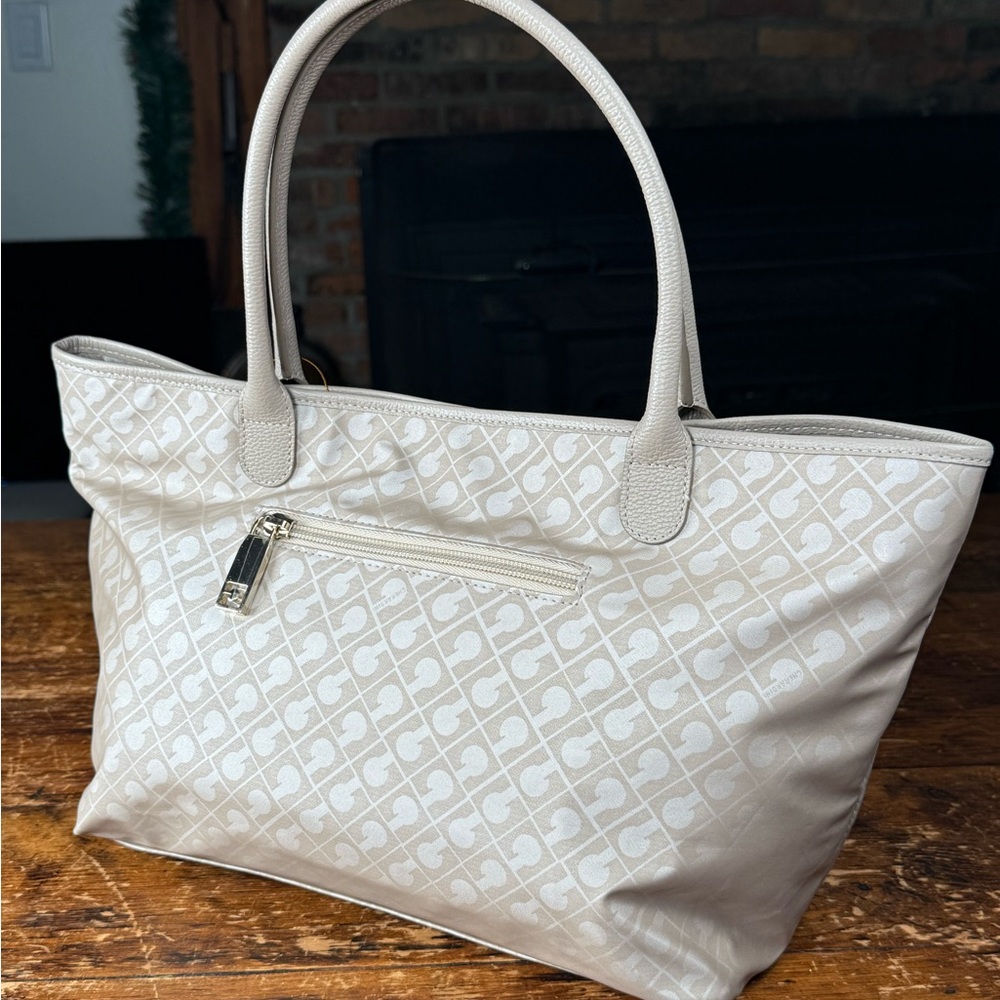 Gherardini Cream & Taupe Softy Tote Bag with Leather Trim and Handles. NWOT